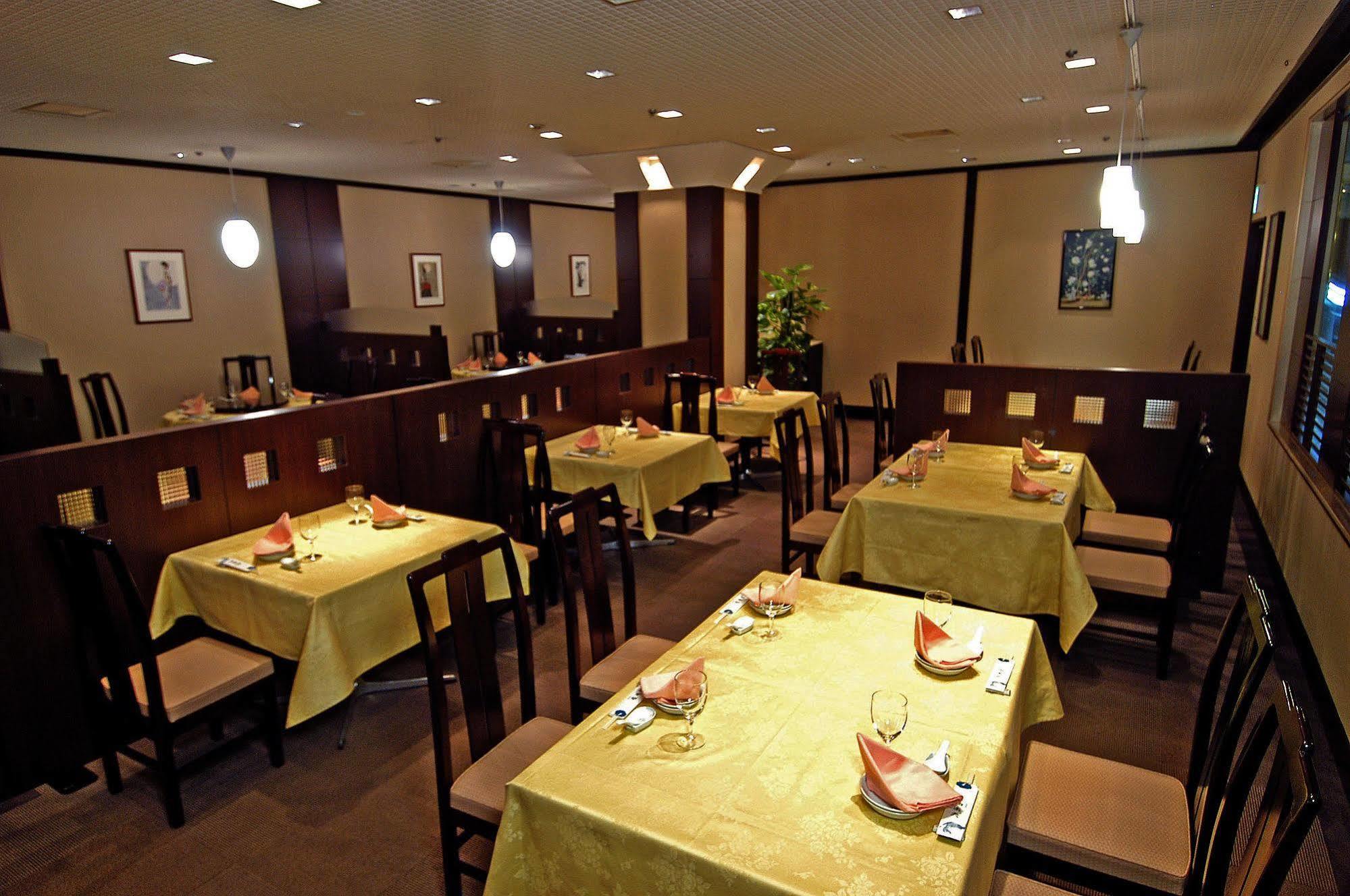 The Crown Palais New Hankyu Kochi Ngoại thất bức ảnh